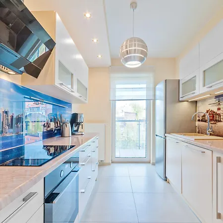 Hotell Homely Place Center 3*