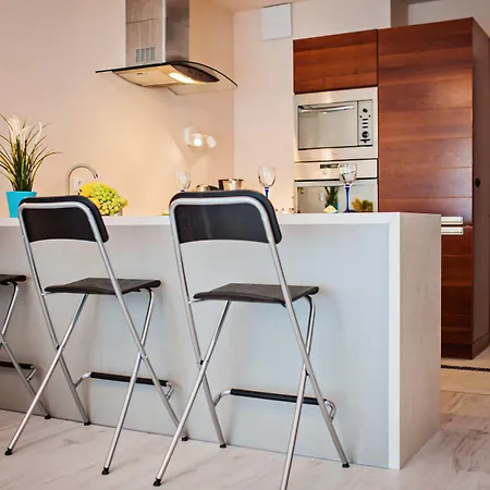 Hotell Homely Place Center 3*