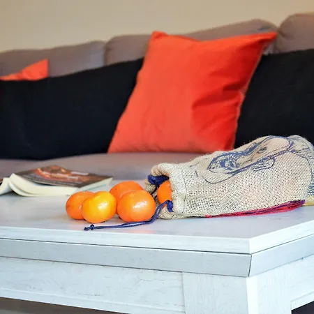 Homely Place Center Hotell 3*