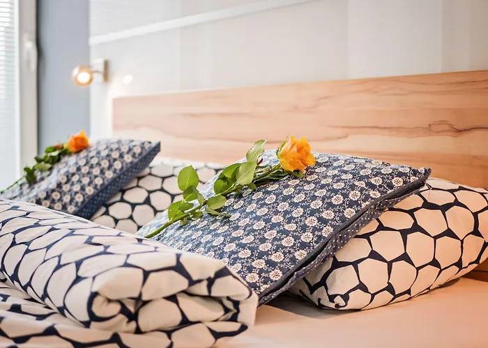 Homely Place Center Hotel 3*