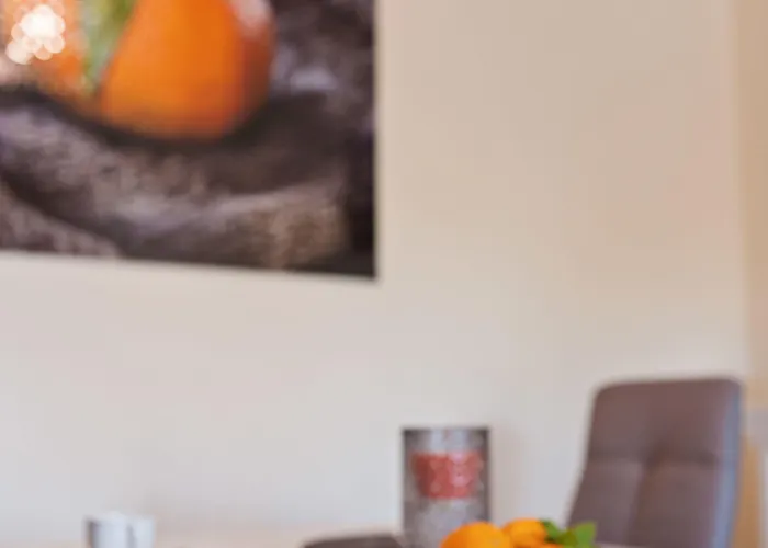 Homely Place Center Hotel