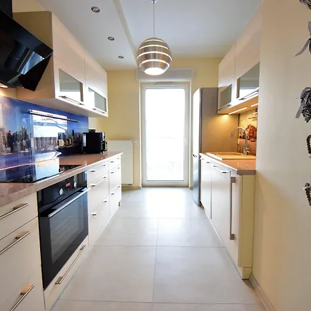 Homely Place Center Hotel Poznan