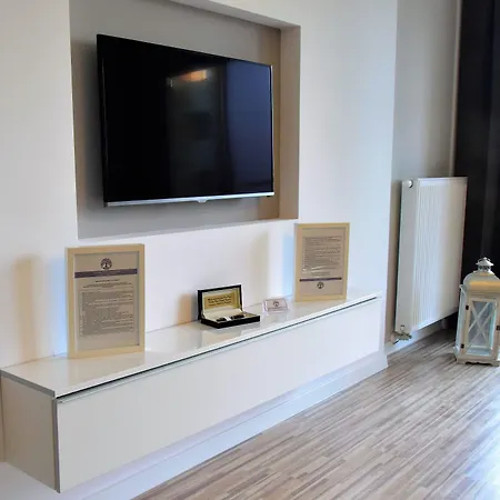 Homely Place Center 호텔 3*