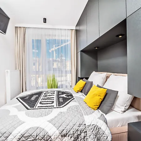 Hotel Homely Place Center 3*