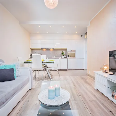 호텔 Homely Place Center 포즈난