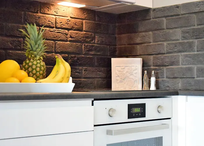 Hotel Homely Place Center 3*